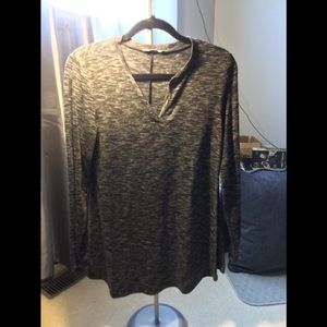 2 Long sleeve shirts
